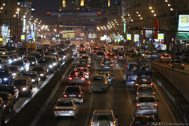 Вечерняя Москва в час "пик".